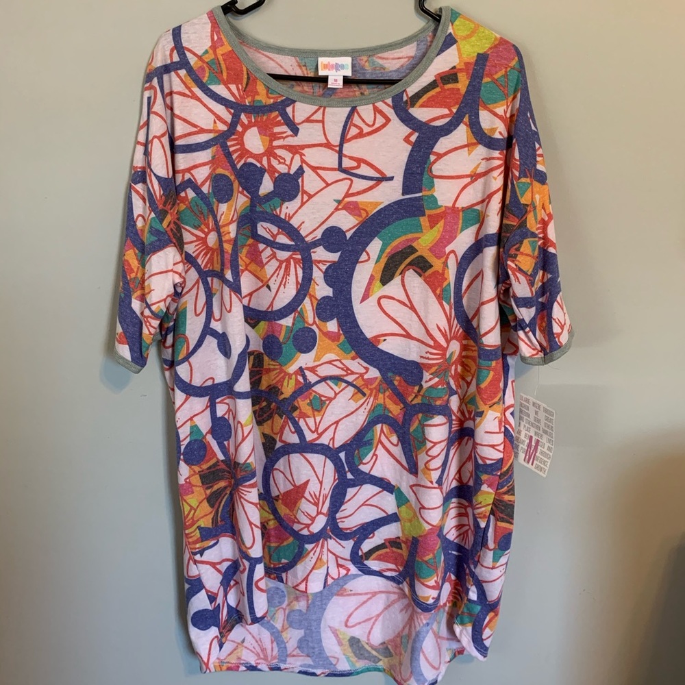 LuLaRoe Top Size Medium